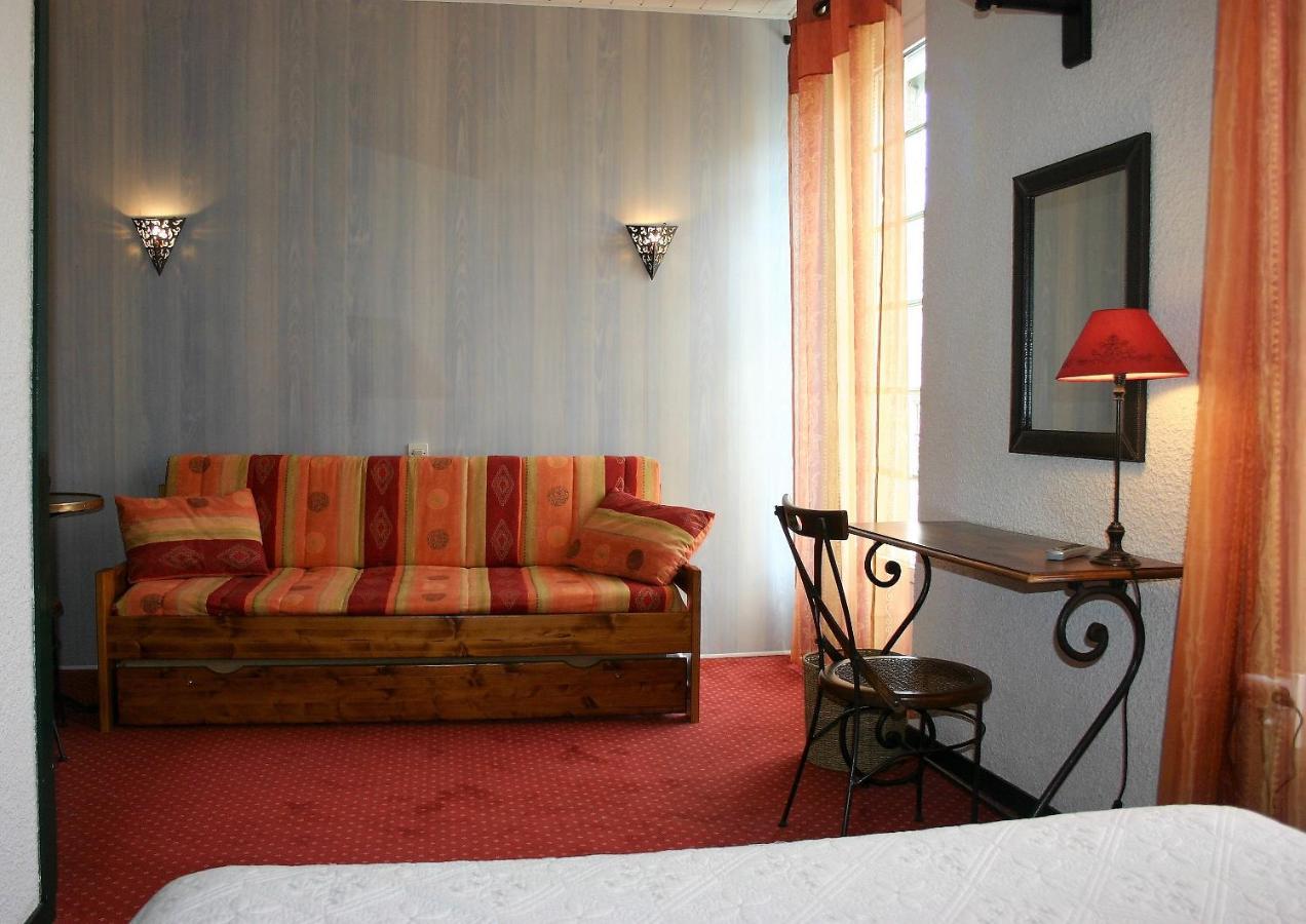 Hotel Le Ponant 2*