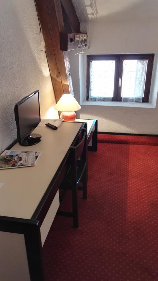 Hotel Le Ponant 2*
